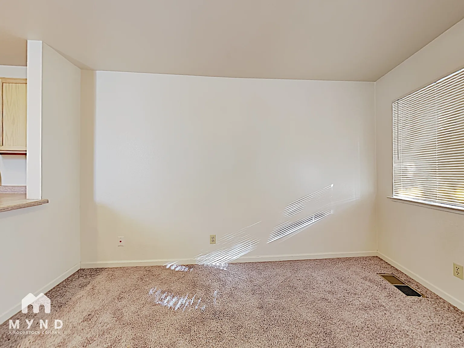 1 bed, 1.0 bath, 616 sqft, $1,259 — Photo 2