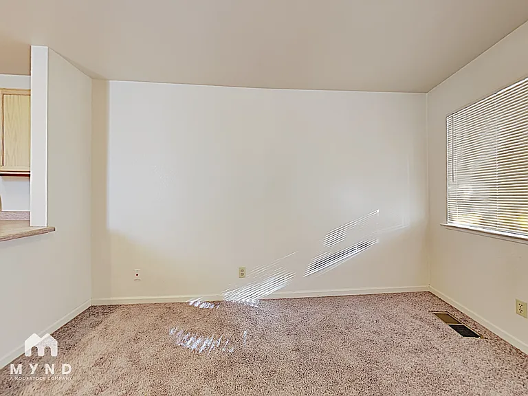 950 Berrum Ln #3 — Photo 2