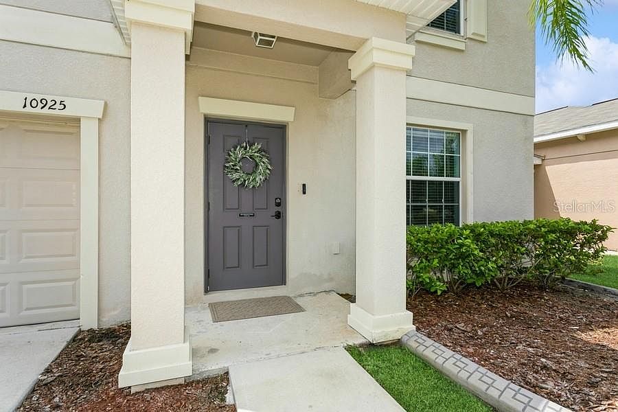 10925 Rainbow Pyrite Dr, Wimauma, FL 33598 | Zillow