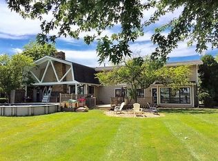 2610 Wolfs Point Dr, Rochester, IN 46975