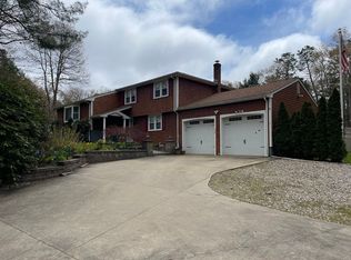 579 Long Pond Rd, Plymouth, MA 02360