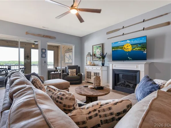 184 Plaza Gardens Ct Unit 5E, Camdenton, MO 65020