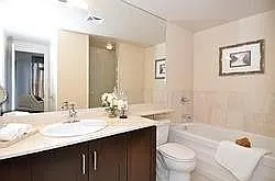 736 Spadina Ave #1811 — Photo 11