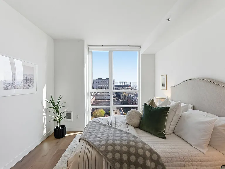 300 Berry St #1008 — Photo 19