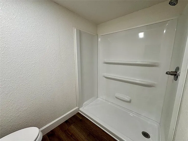 112 Laureti Ln — Photo 8