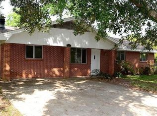 236 Pine Ridge Dr, Waveland, MS 39576