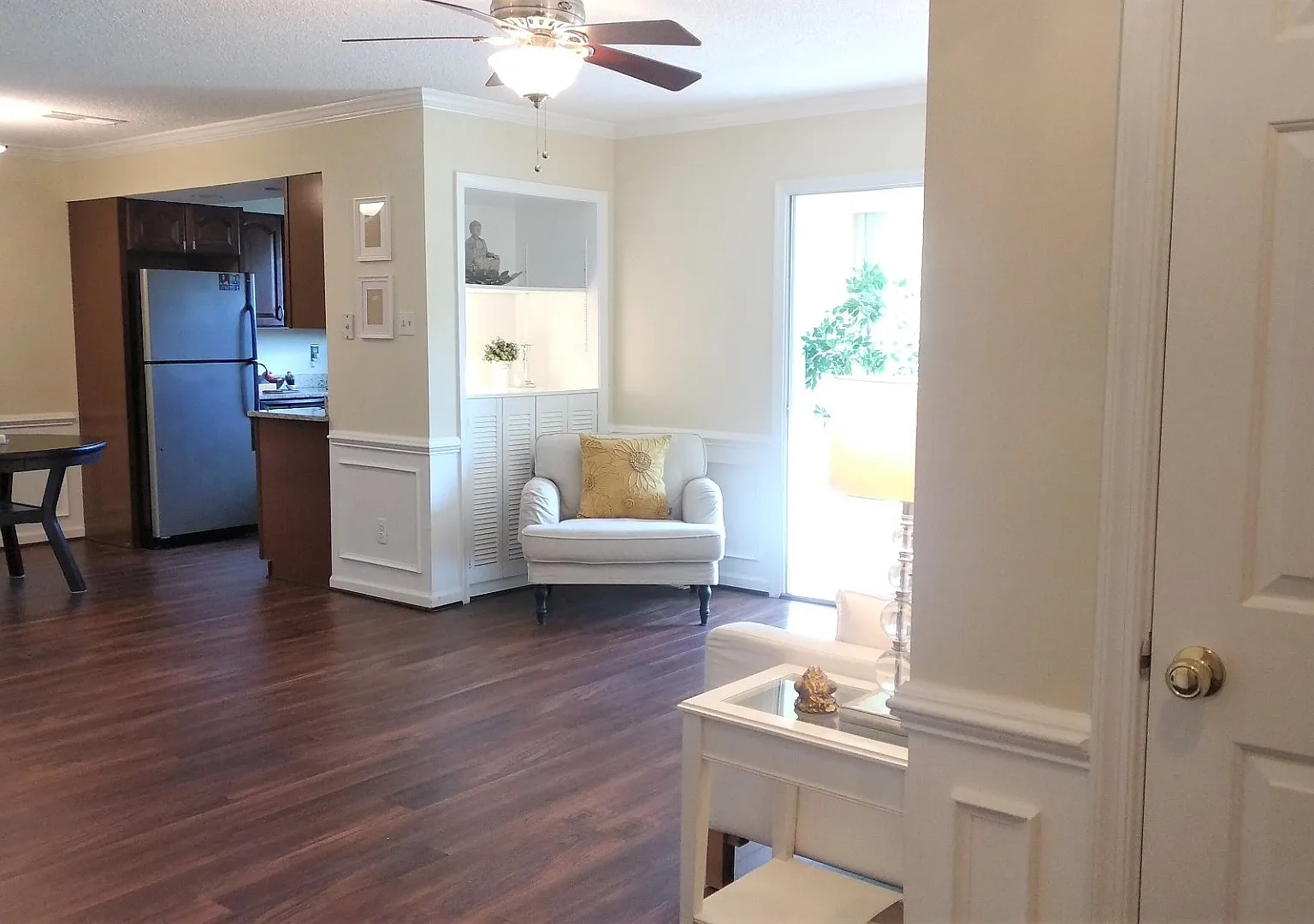2 bed, 940 sqft, $2,300 — Photo 4