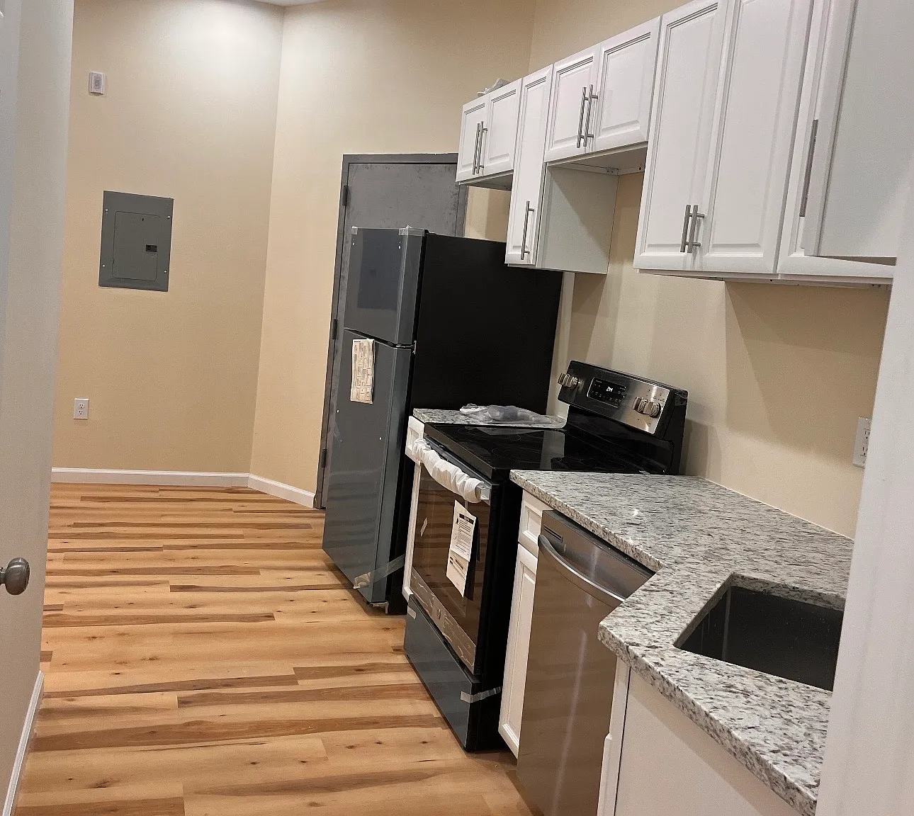 1 bed, $1,100 — Photo 1