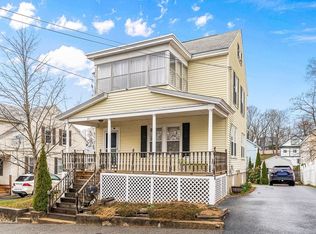 106 Sayles St, Lowell, MA 01851
