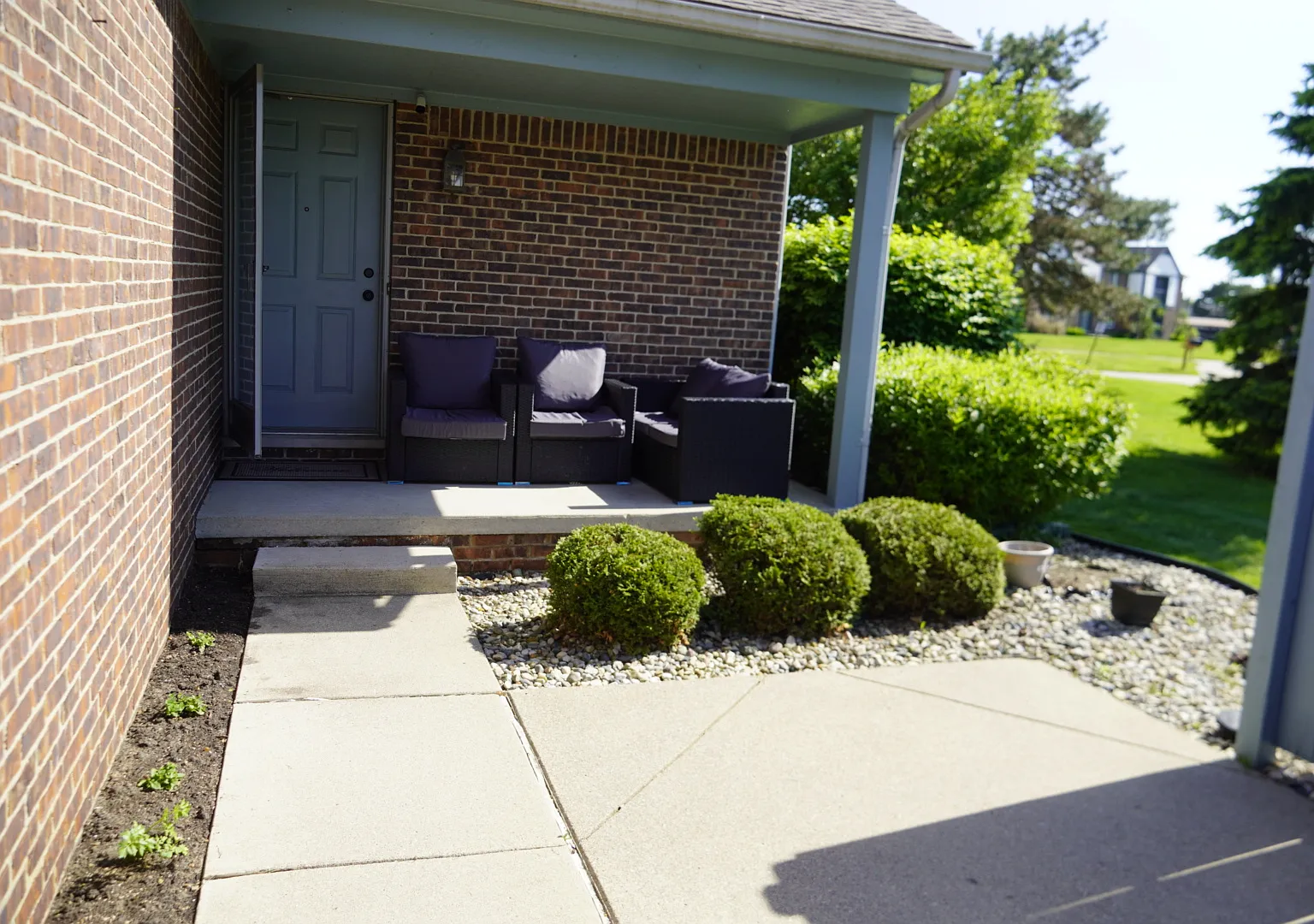 2 bed, 3.5 bath, 2195 sqft, $2,500 — Photo 2