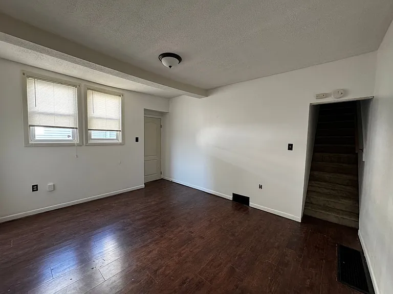 1254 Willow St — Photo 7