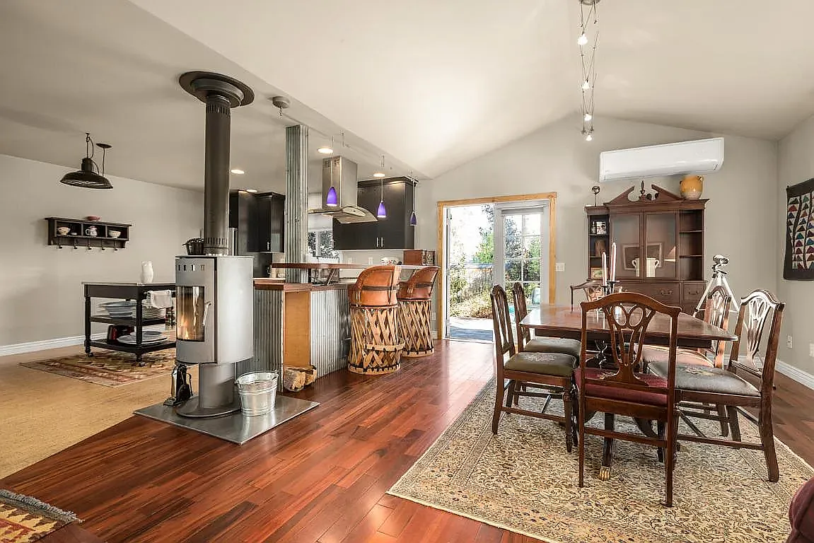 3 bed, 1496 sqft, $4,000 — Photo 3
