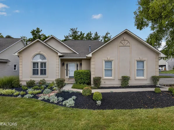 8525 Cypress Lake Dr E, Knoxville, TN 37923