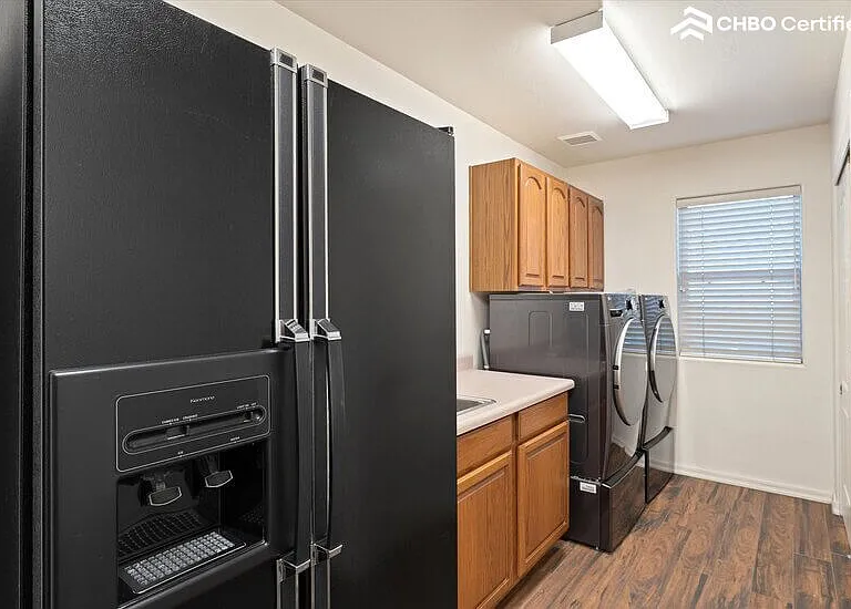 6445 W Fullam St — Photo 44