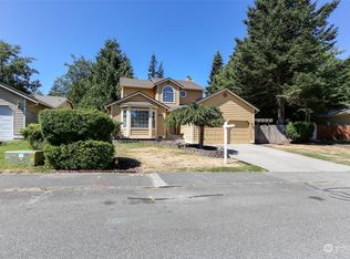 63 SW Roeder Dr, Oak Harbor, WA 98277