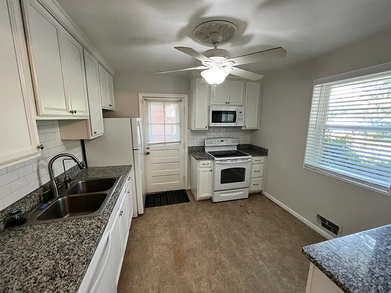 608 Hanson Ave — Photo 13