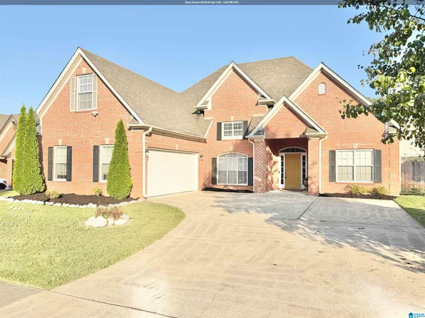 593 Forest Lakes Dr, Sterrett, AL 35147