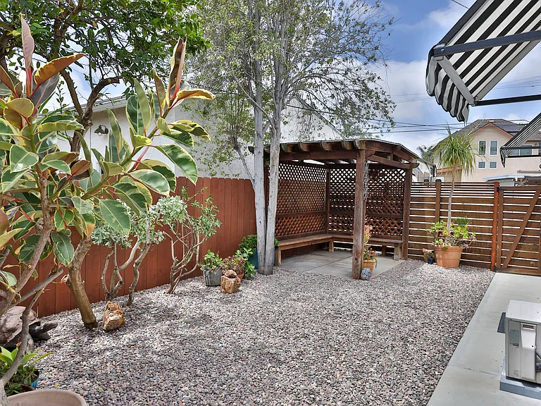 5036 Raymond Pl — Photo 15