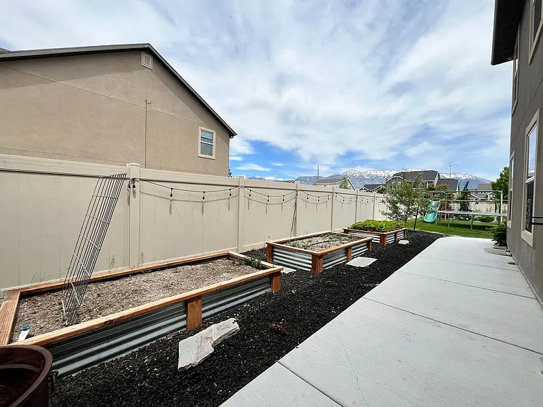 2049 S Meadow Marsh Dr — Photo 31