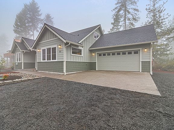 2nd image of 741 E Country Club Dr E