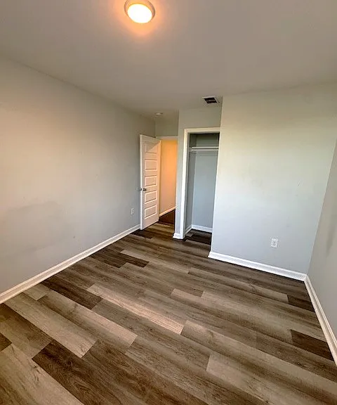 2402 Lakeview Ave #3 — Photo 9