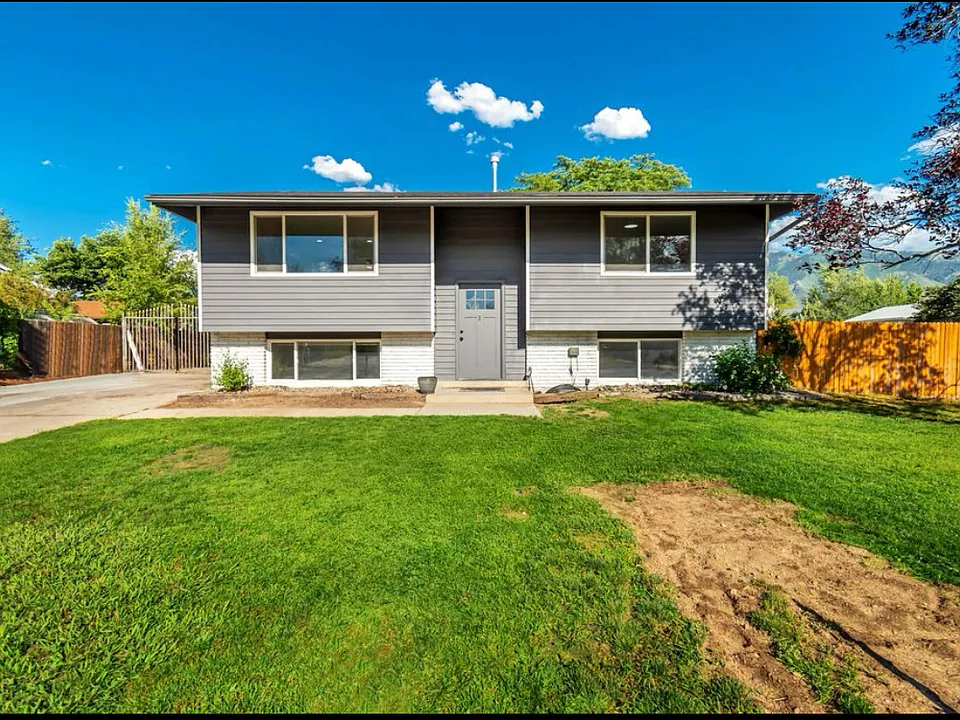 10541 S Amaryllis Dr