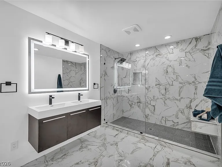 3630 Tobias Ln — Photo 22