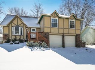 2013 E Wyandotte St, Olathe, KS 66062