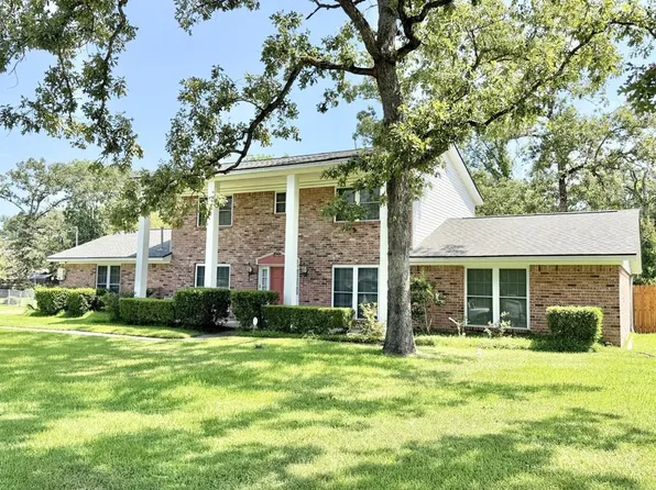 1307 Edgewood Cir, Lufkin, TX 75904