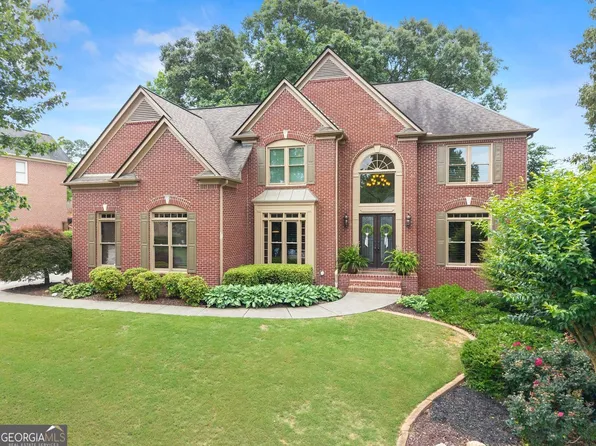 5225 McIntosh Dr, Cumming, GA 30040