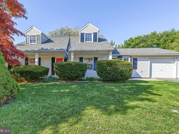 47 Covington Dr, Shrewsbury, PA 17361