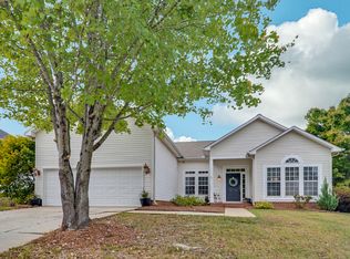 4 Shearbrook Dr, Mauldin, SC 29662
