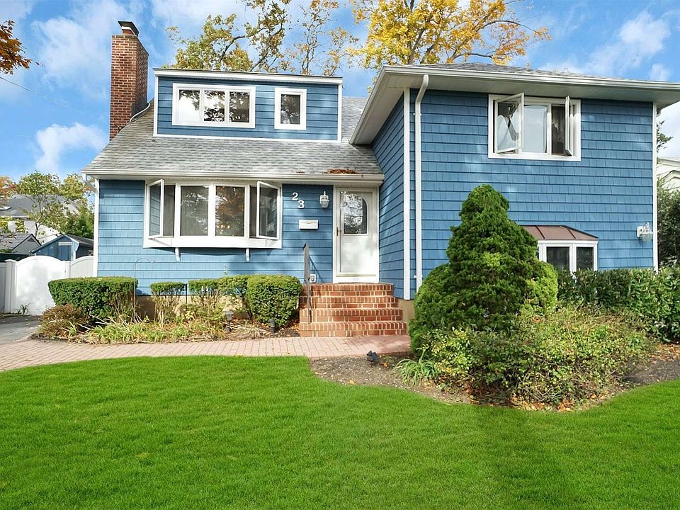 1st image of 23 Highland St E