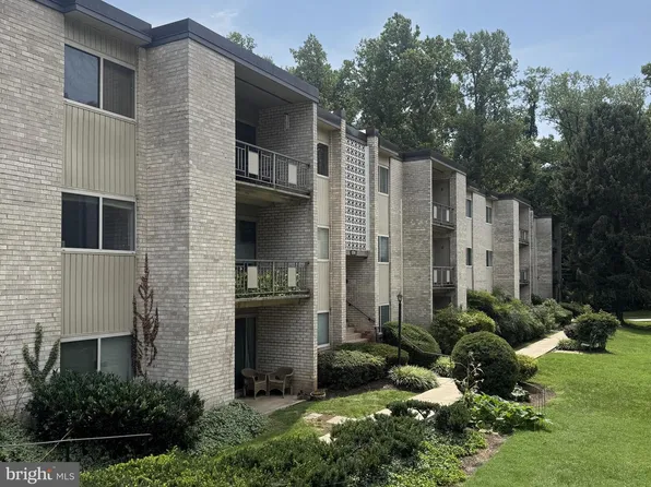 12205 Braxfield Ct #40, Rockville, MD 20852