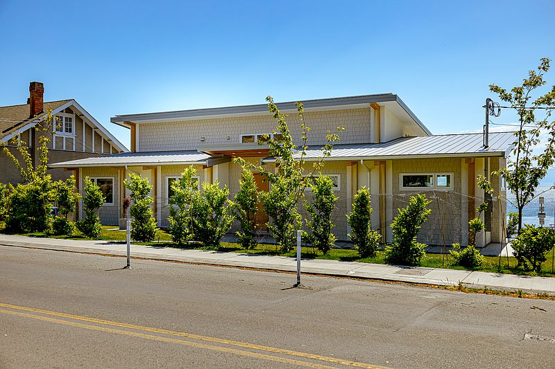 Oak Bay House for rent - 2 Bedrooms — photo 21