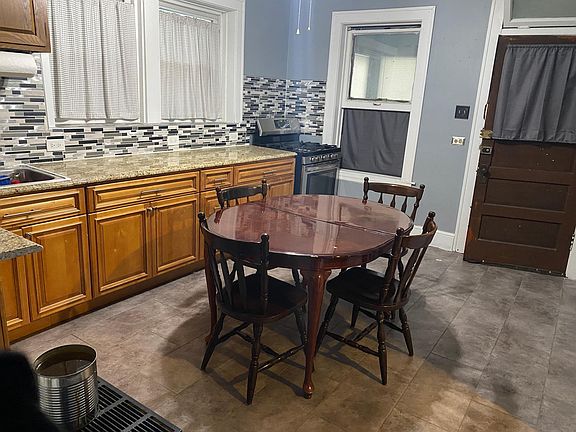 4th image of 2728 S Christiana Ave #1