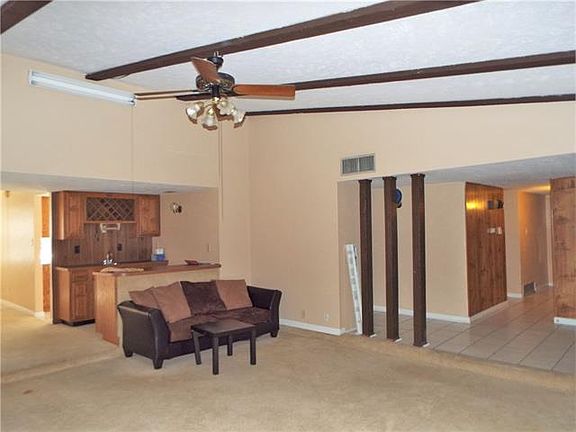 3rd image of 2606 Silverdale Ln