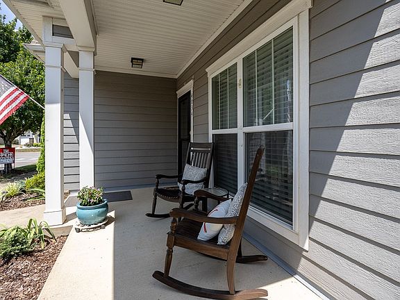 2nd image of 4034 Saint Jules Way