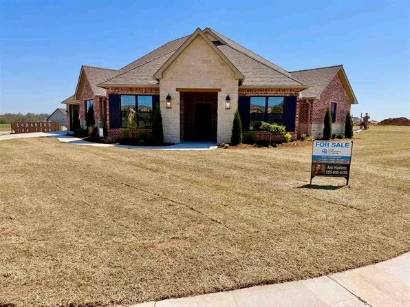 1113 NW Saint James Pl, Lawton, OK 73505