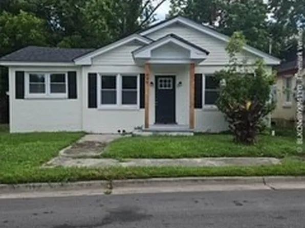 636 W 48th Street, Savannah, GA 31405
