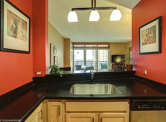 5th image of 1111 S Wabash Ave APT 1601