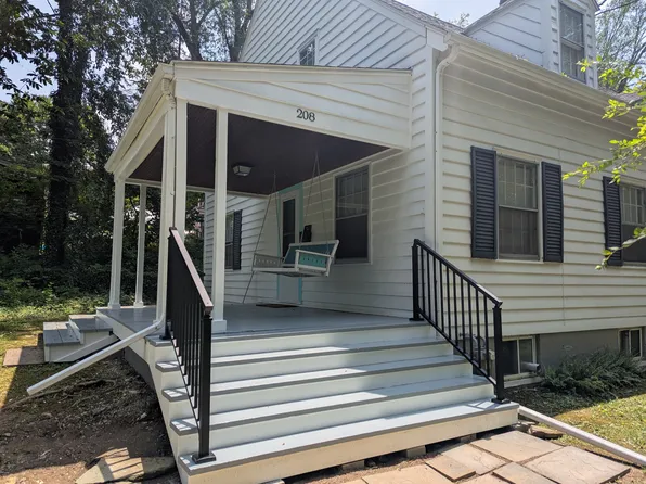 208 Easterly Pkwy, State College, PA 16801