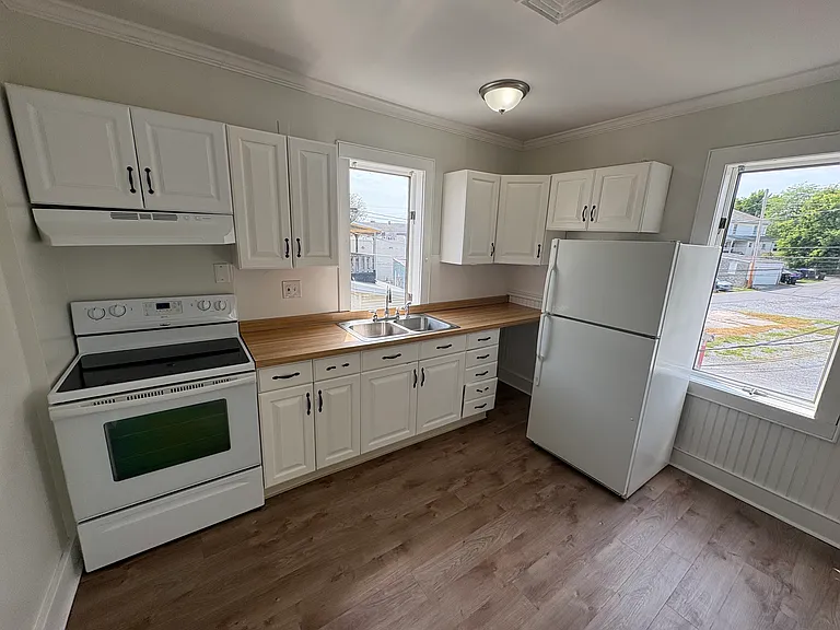 2834 Walnut St #C — Photo 2