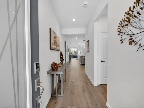 1452 Carson River Loop, Lincoln, CA 95648