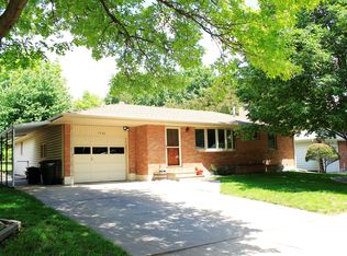 7920 Vegas Rd, Lincoln, NE 68505