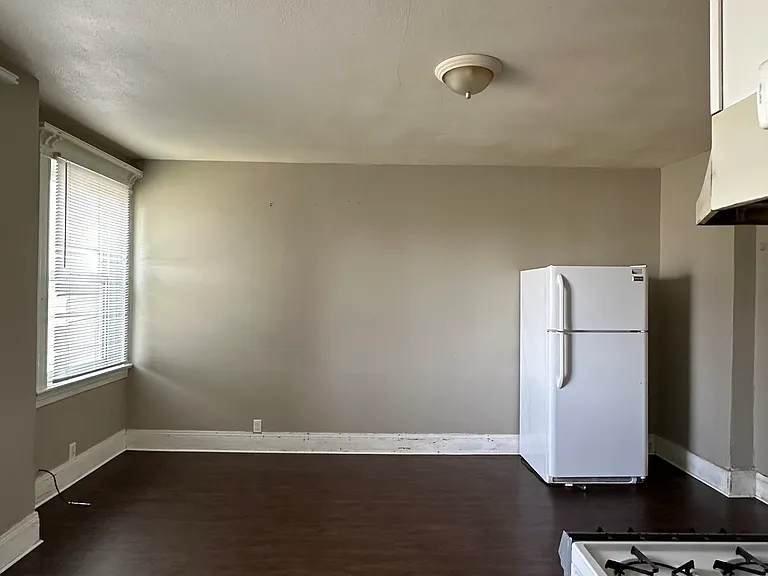4220 Colby Ave #A8 — Photo 4