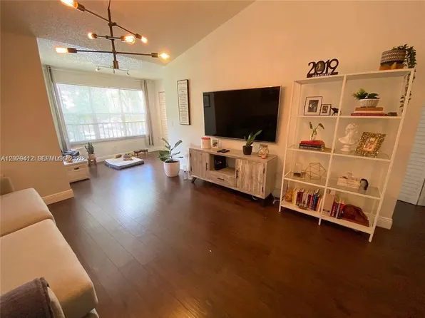 13090 Vista Isles Dr APT 125, Fort Lauderdale, FL 33325