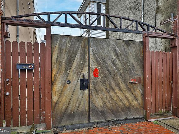 2nd image of 1550 E Montgomery Ave #2