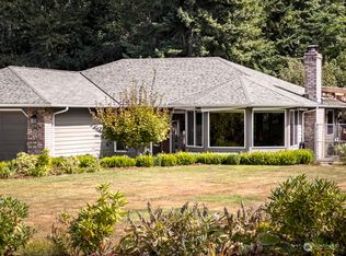 291 Grandview Dr, Sequim, WA 98382