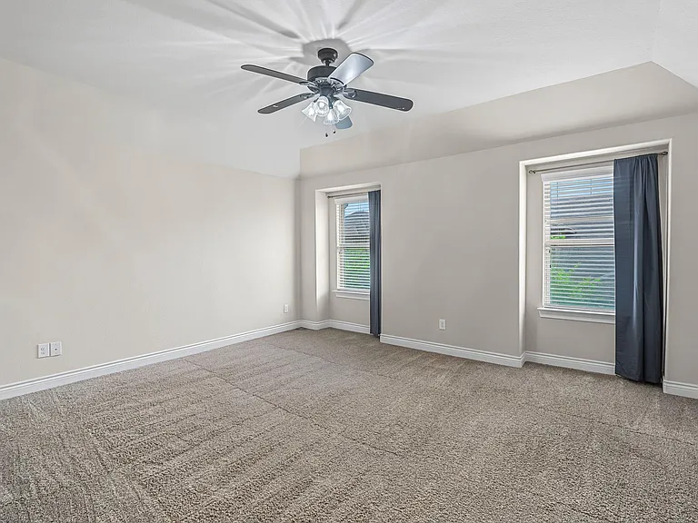 24227 Peralta Glen Ln — Photo 34